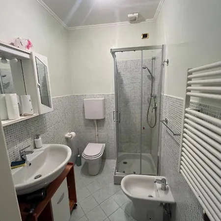 Apartament Trilocale In Centro Citta San Remo