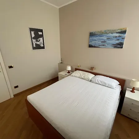 Apartament Trilocale In Centro Citta San Remo